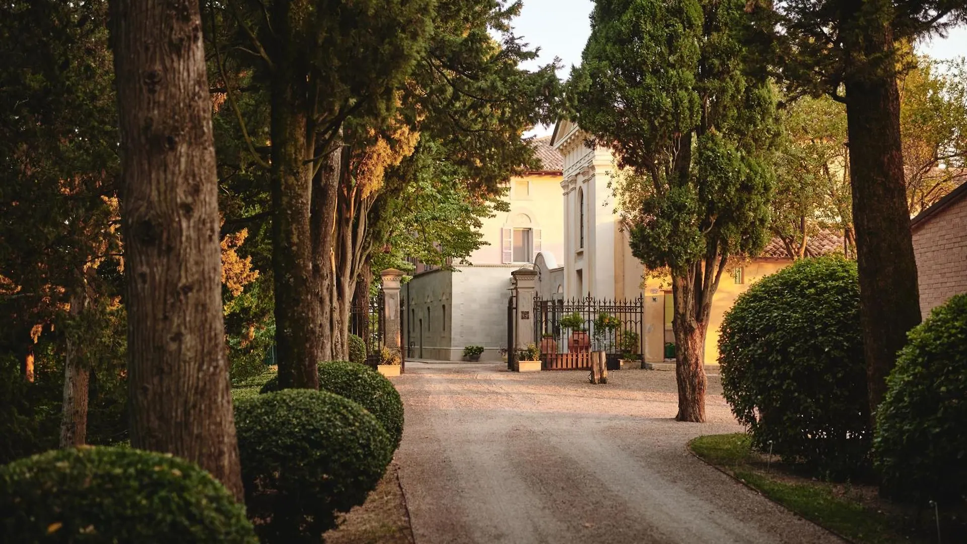 Villa Liverzano Brisighella 0*,